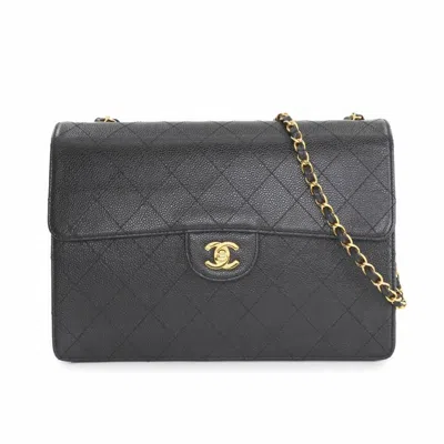 Pre-owned Chanel Matelasse Grained Calfskin Shoulder Bag () In Black
