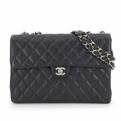 Pre-owned Chanel Matelasse Grained Calfskin Shoulder Bag () In Black