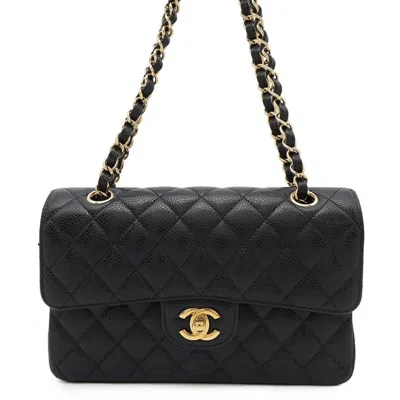 Pre-owned Chanel Matelasse Grained Calfskin Shoulder Bag () In Black