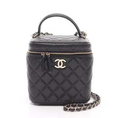 Pre-owned Chanel Matelasse Grained Calfskin Shoulder Bag () In Black