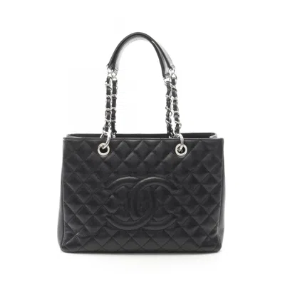 Pre-owned Chanel Matelasse Grained Calfskin Tote Bag () In Black