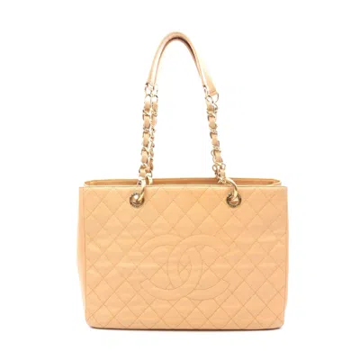 Pre-owned Chanel Matelasse Gst Tote Bag Beige Leather In Sand