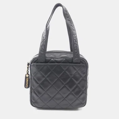 Pre-owned Chanel Matelasse Handbag Lambskin Black Cc Logo Coco Mark