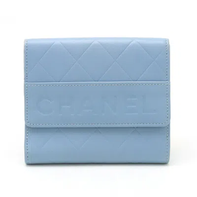 Pre-owned Chanel Matelasse Leather Bifold Wallet In Blue