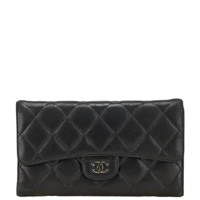 Pre-owned Chanel Matelasse Leather Long Wallet (bi-fold) () In Black