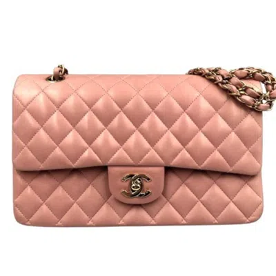 Pre-owned Chanel Matelasse Leather () In Pink