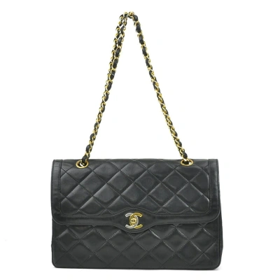 Pre-owned Chanel Matelassé Leather Shopper Bag () In Black