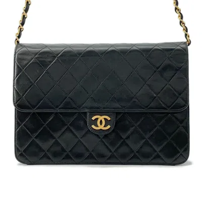 Pre-owned Chanel Matelasse Leather Shoulder Bag () In Black