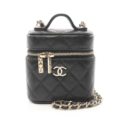 Pre-owned Chanel Matelasse Leather Shoulder Bag () In Black