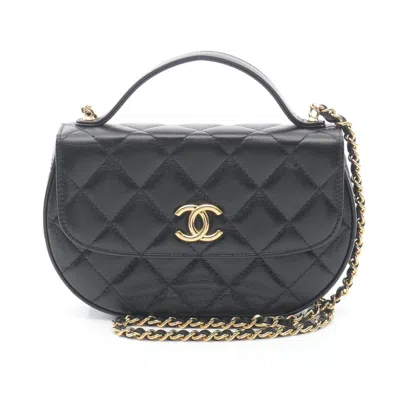 Pre-owned Chanel Matelasse Leather Shoulder Bag () In Black