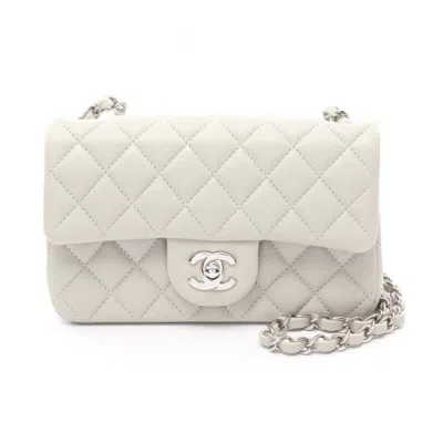 Pre-owned Chanel Matelasse Leather Shoulder Bag () In Gray