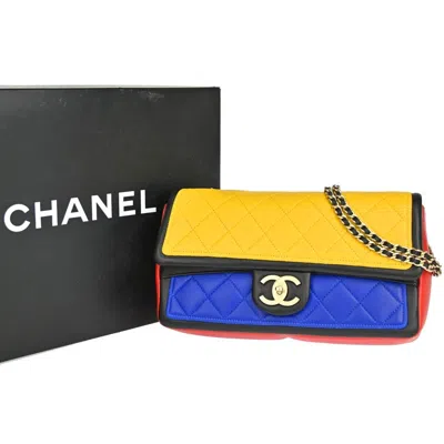 Pre-owned Chanel Matelassé Leather Shoulder Bag () In Multi