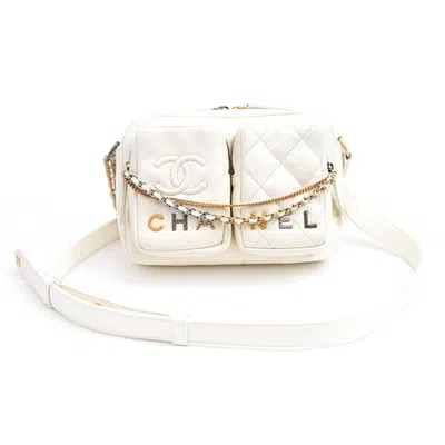 Pre-owned Chanel Matelasse Leather Shoulder Bag () In White
