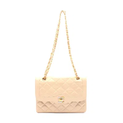 Pre-owned Chanel Matelasse Leather Shoulder Bag In Sand