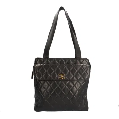 Pre-owned Chanel Matelasse Leather Tote Bag () In Black