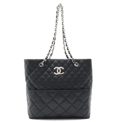 Pre-owned Chanel Matelassé Leather Tote Bag () In Black