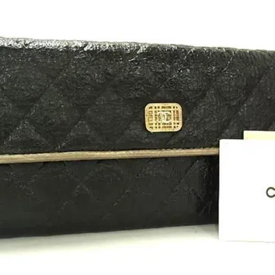 Pre-owned Chanel Matelasse Leather Vinyl Long Wallet (bi-fold) () In Black