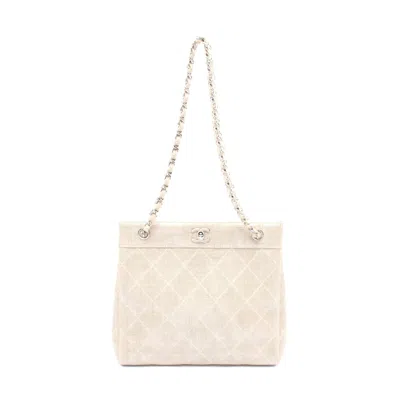 Pre-owned Chanel Matelasse Linen Canvas Shoulder Bag In Sand