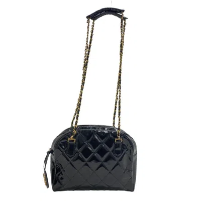 Pre-owned Chanel Matelassé Patent Leather Shoulder Bag () In Black