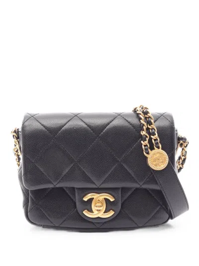 Pre-owned Chanel Matelassé Shoulder Bag In Black