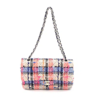 Pre-owned Chanel Matelasse W Flap Shoulder Bag In Sand