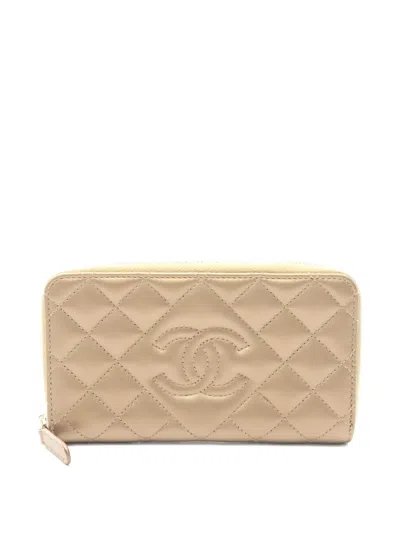 Pre-owned Chanel Matelassé Wallet In Neutral