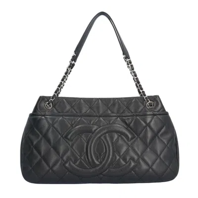 Pre-owned Chanel Matrasse Leather Shoulder Bag () In Black
