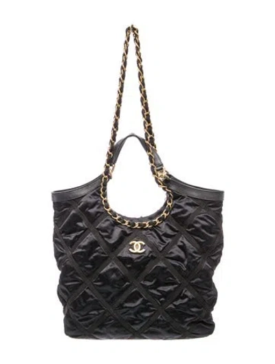 Pre-owned Chanel Maxi Lifestyle Shopping Tote In Black