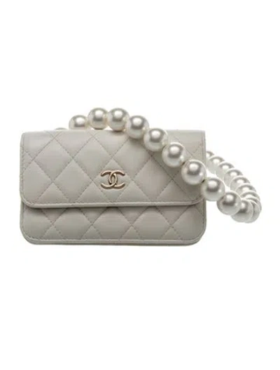 Pre-owned Chanel Maxi Pearls Mini Wallet On Chain In White