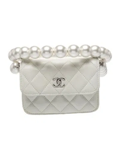 Pre-owned Chanel Maxi Pearls Wallet On Chain In White