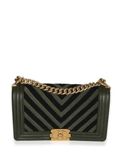 Pre-owned Chanel Medium Boy Shoulder Bag In Green