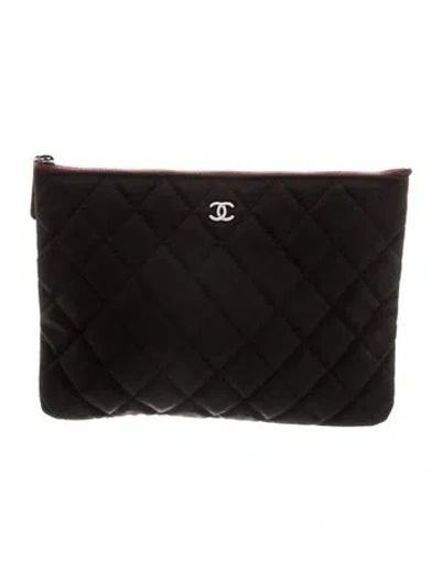 Pre-owned Chanel Medium O-case Pouch In Black