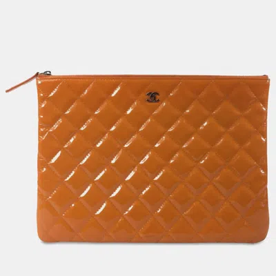 Pre-owned Chanel Medium Patent Leather Pouch Bag In Orange