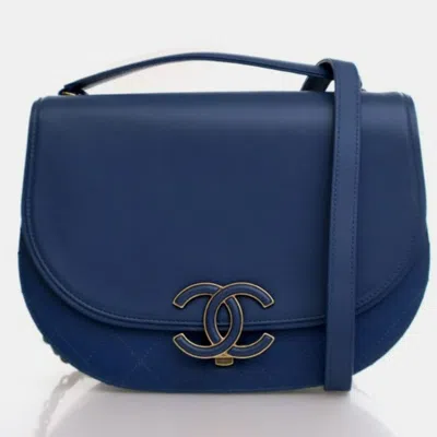 Pre-owned Chanel Medium Shiny Calfskin Coco Curve Messenger Flap Bag In Blue