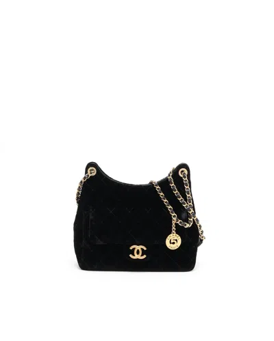 Pre-owned Chanel Medium Velvet Wavy Cc Hobo Bag