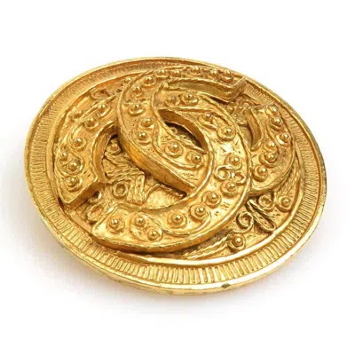 Pre-owned Chanel Metal Brooch () In Gold