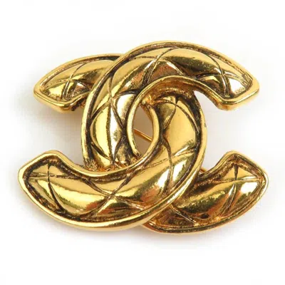 Pre-owned Chanel Metal Brooch () In Gold