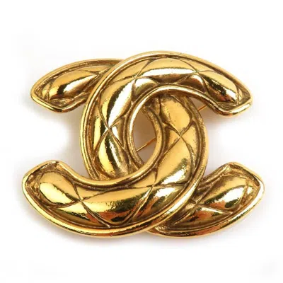 Pre-owned Chanel Metal Brooch () In Gold