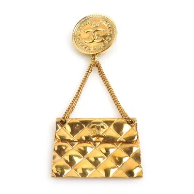 Pre-owned Chanel Metal Brooch () In Gold