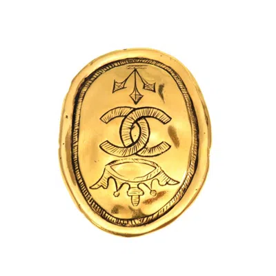 Pre-owned Chanel Metal Brooch () In Gold