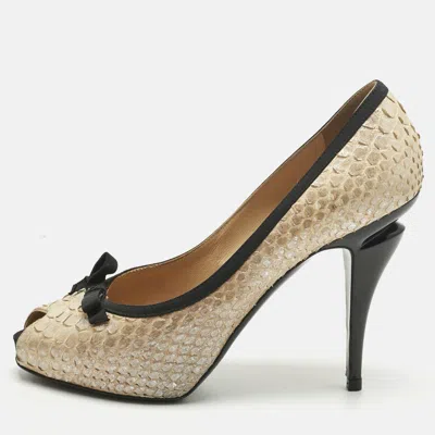 Pre-owned Chanel Metallic Black/beige Python Leather Peep Toe Pumps Size 40 In Gold