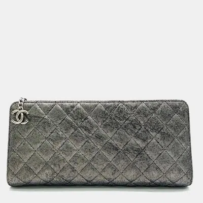 Pre-owned Chanel Metallic Clutch In Silver