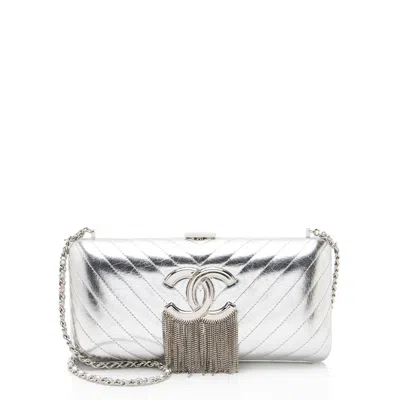 Pre-owned Chanel Metallic Crumpled Lambskin Fringe Clutch In Silver