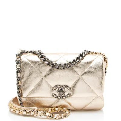 Pre-owned Chanel Metallic Lambskin 19 Medium Flap Shoulder Bag In Gold