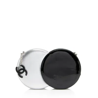 Pre-owned Chanel Metallic Lambskin Patent Leather Double Circle Clutch In Multi