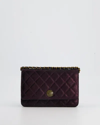 Pre-owned Chanel Metallic Nubuck Wallet On Chain With Antique Gold Hardware In Purple
