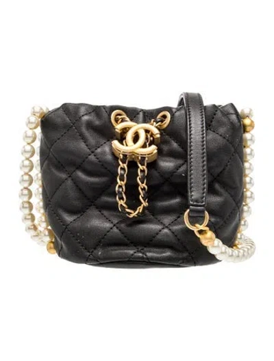 Pre-owned Chanel Mini About Pearls Bucket Bag In Black