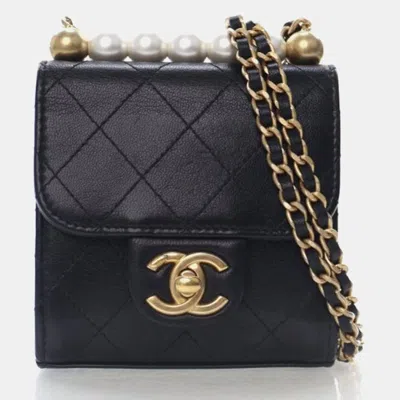 Pre-owned Chanel Mini Black Goatskin Chic Pearls Flap Clutch