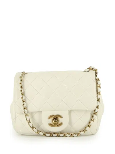 Pre-owned Chanel Mini Classic Flap Shoulder Bag In 中性色
