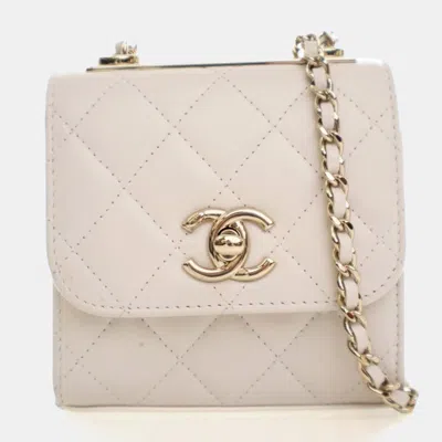 Pre-owned Chanel Mini Lambskin Trendy Cc Clutch In White